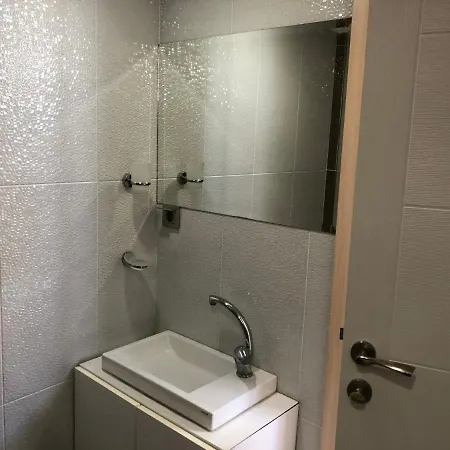 Cosy Flat In Heart Of